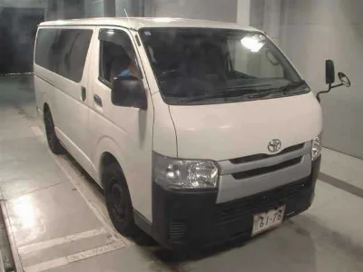 TOYOTA HIACE VAN