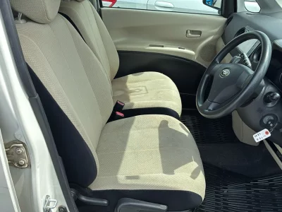 SUBARU LUCRA