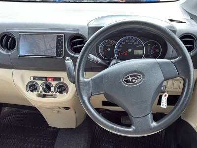 SUBARU LUCRA