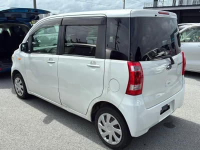 SUBARU LUCRA