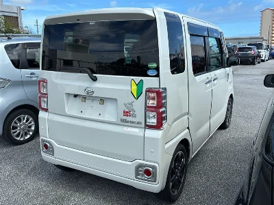 DAIHATSU WAKE