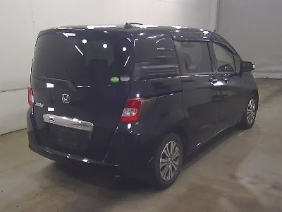 HONDA FREED SPIKE