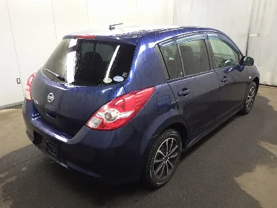 NISSAN TIIDA