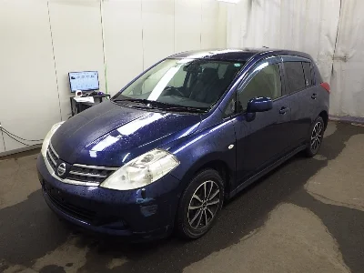 NISSAN TIIDA
