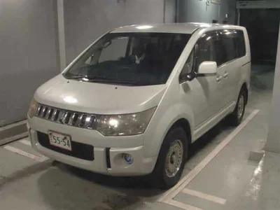 MITSUBISHI DELICA D5