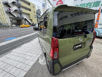 DAIHATSU TANTO FUN CROSS