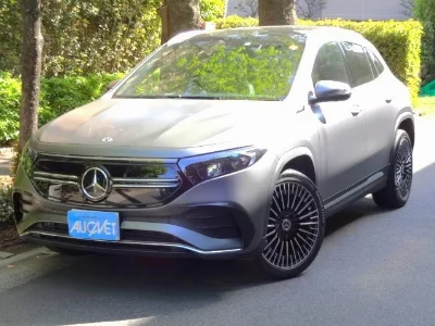 MERCEDES BENZ EQA
