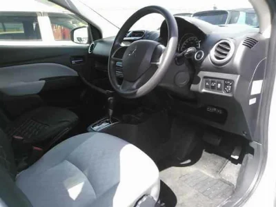 MITSUBISHI MIRAGE