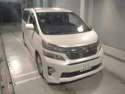 TOYOTA VELLFIRE