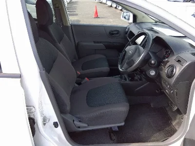 NISSAN AD
