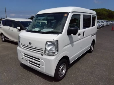 NISSAN CLIPPER VAN
