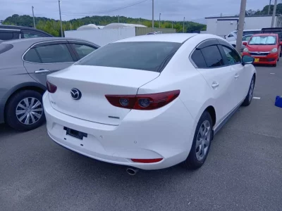 MAZDA MAZDA3
