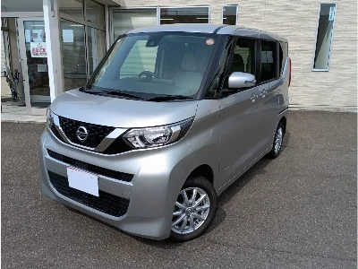 NISSAN ROOX