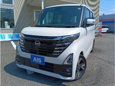NISSAN ROOX