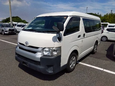 TOYOTA HIACE