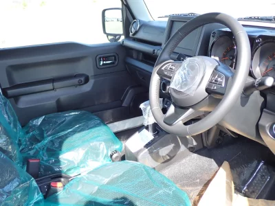 SUZUKI JIMNY NOMADE