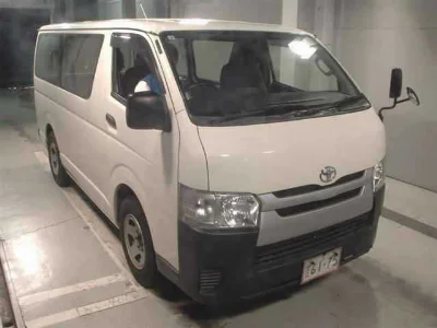 TOYOTA HIACE VAN