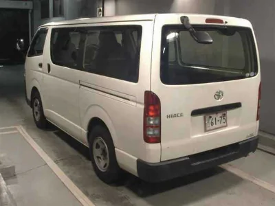 TOYOTA HIACE VAN