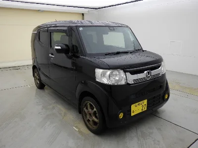 HONDA N-BOX SLASH