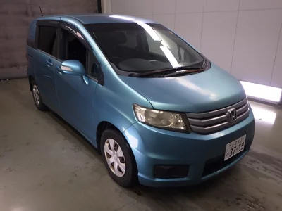 HONDA FREED SPIKE