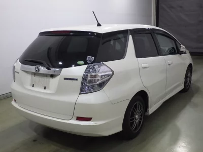 HONDA FIT SHUTTLE