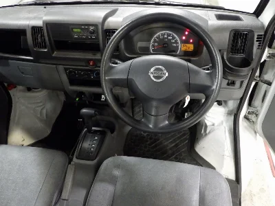 NISSAN CLIPPER TRUCK