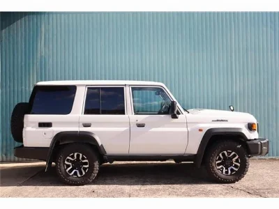 TOYOTA LAND CRUISER