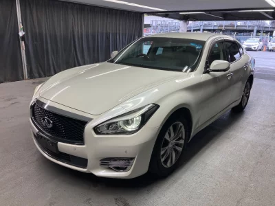 NISSAN FUGA