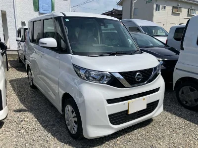 NISSAN ROOX
