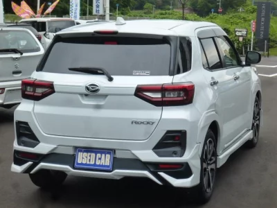 DAIHATSU ROCKY