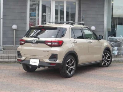 DAIHATSU ROCKY