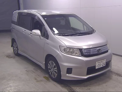 HONDA FREED SPIKE
