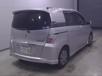 HONDA FREED SPIKE