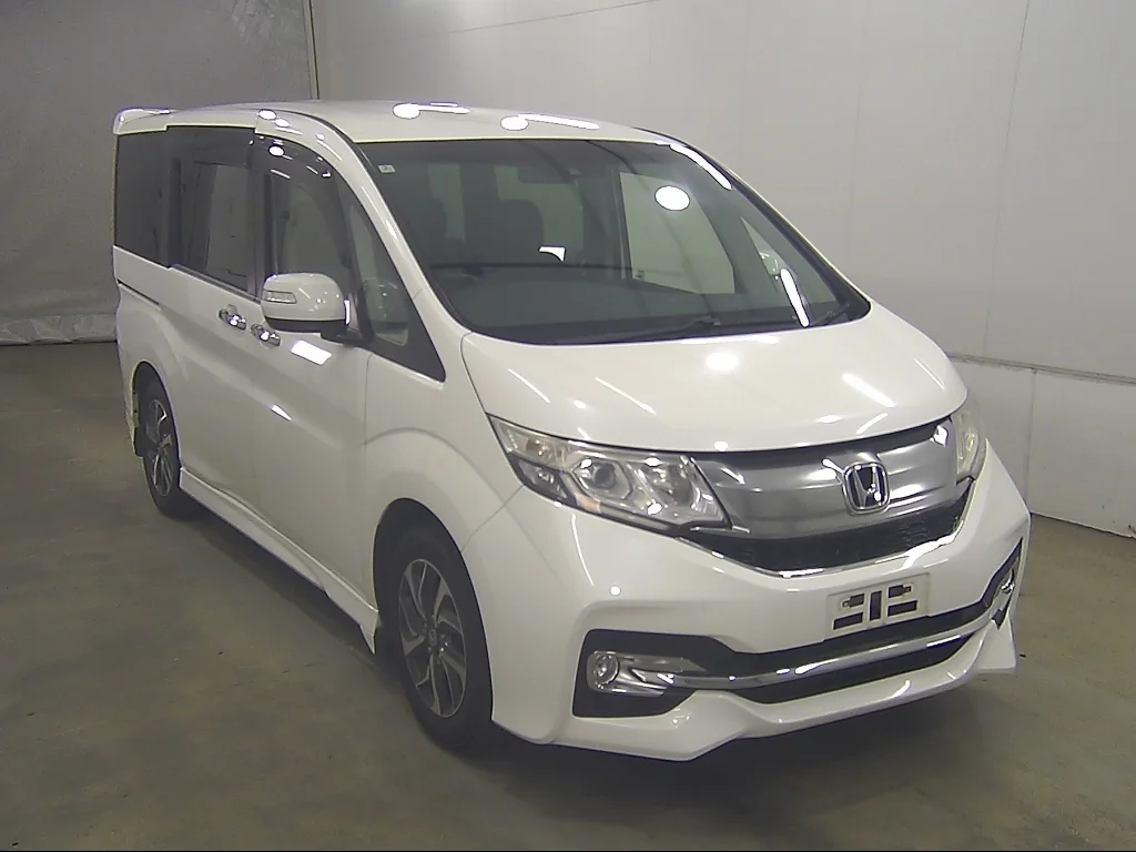 Honda Stepwgn  с аукциона в Японии
