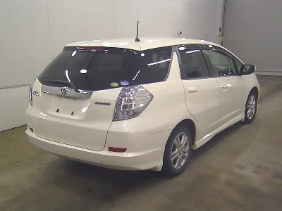 HONDA FIT SHUTTLE