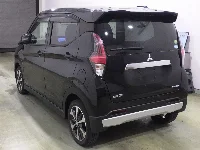 Mitsubishi eK X