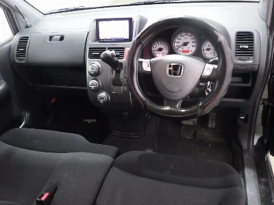 HONDA MOBILIO SPIKE