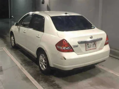 NISSAN TIIDA LATIO