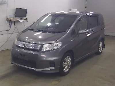 HONDA FREED SPIKE