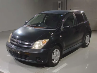 TOYOTA IST