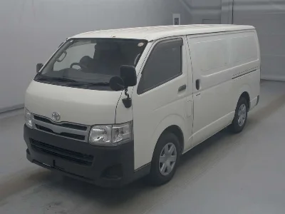TOYOTA REGIUS VAN