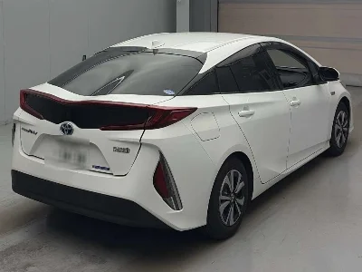 TOYOTA PRIUS PHV
