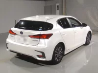 Цена авто Lexus CT200h с аукционов Японии, номер кузова ZWA10, пробег 40 000, оценка 4