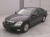 Цена авто Toyota Crown с аукционов Японии, номер кузова GRS182, пробег 63 000, оценка 2