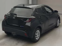 Цена авто Toyota Yaris с аукционов Японии, номер кузова KSP210, пробег 61 000, оценка 8