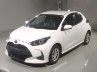 Цена авто Toyota Yaris с аукционов Японии, номер кузова MXPH10, пробег 64 000, оценка 3