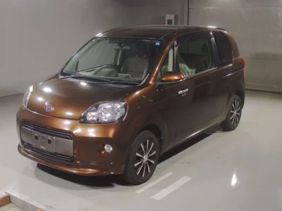 TOYOTA PORTE