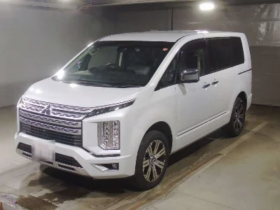 MITSUBISHI DELICA D5