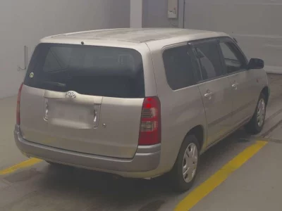 TOYOTA SUCCEED