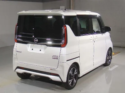 NISSAN ROOX
